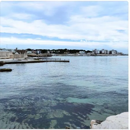 Wanderlust House Bari