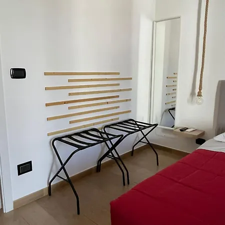 Wanderlust House Pensionat 3*