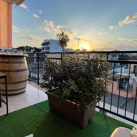 Wanderlust House * Bari