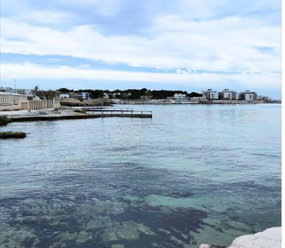 Wanderlust House Bari